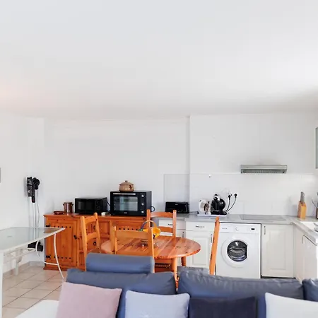 Maison Pavillon St Pierre Avec Terrasse De 80m² *