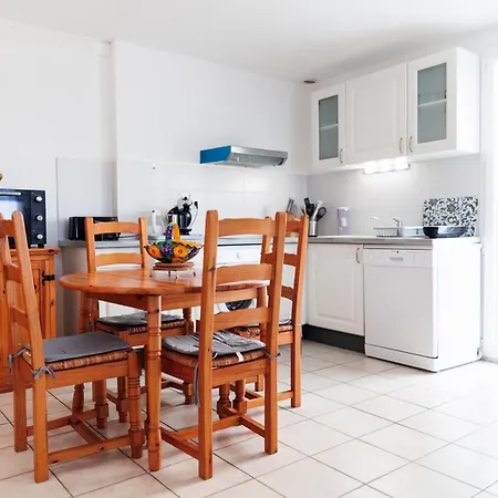 Holiday home Maison Pavillon St Pierre Avec Terrasse De 80m² Fleury (Aude)